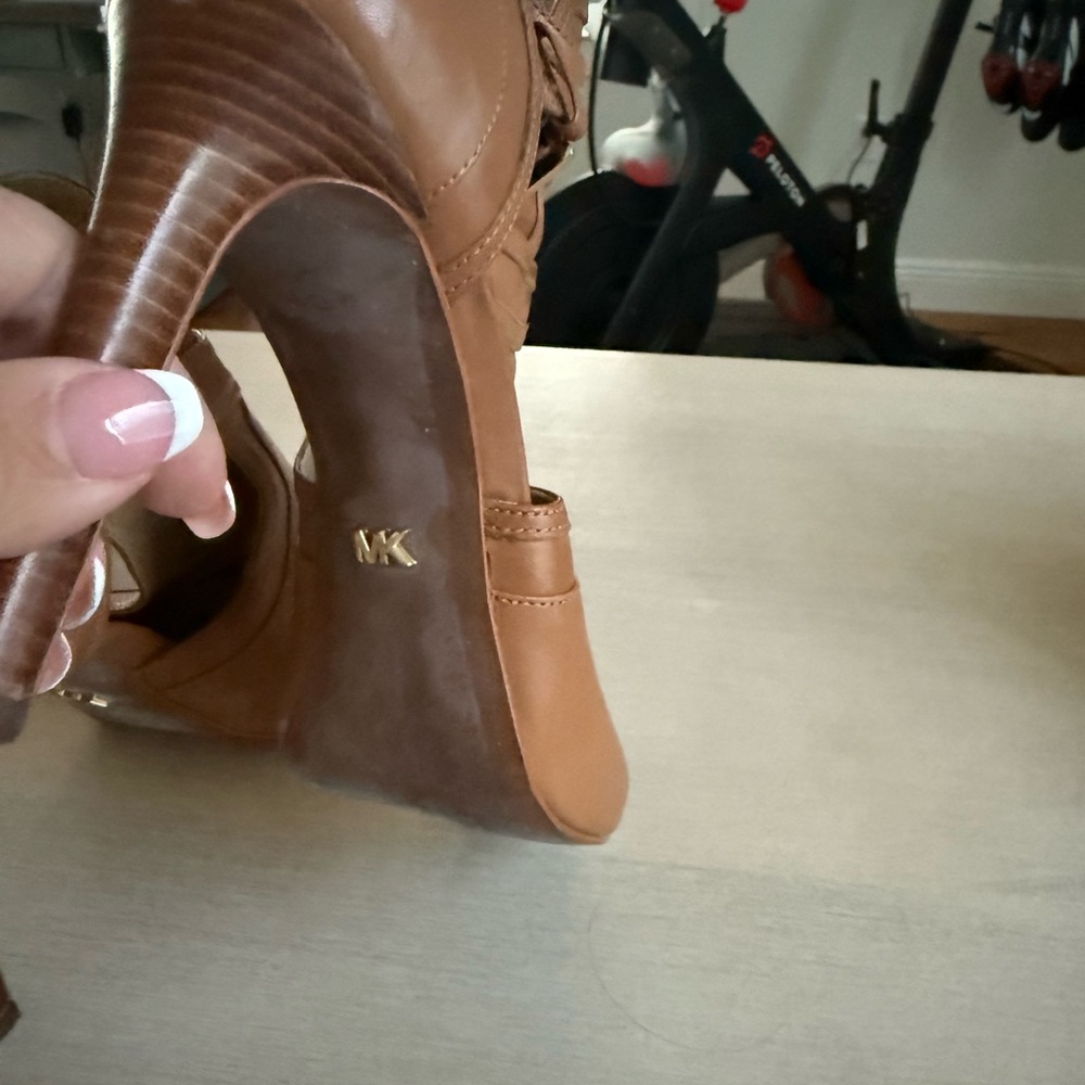 Michael Kors Tan Strappy Heels - Picture 4 of 4